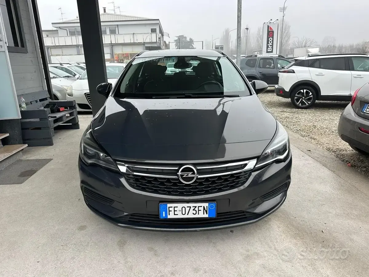 Usata Opel Astra 136 CV (100 kW) 2016 Grigio Station wagon