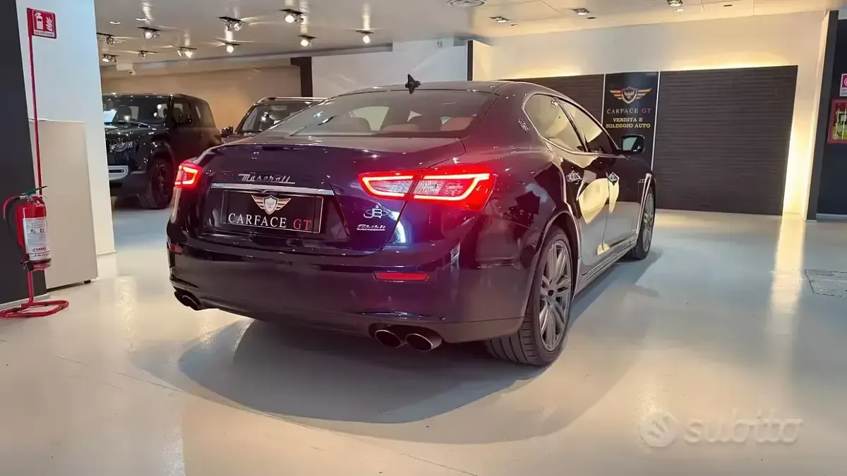 Usata Maserati Ghibli 275 CV (202 kW) 2014 Blu Berlina