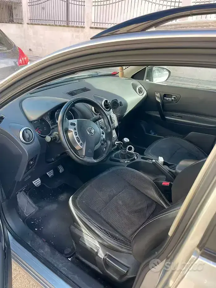 Usata Nissan Qashqai 131 CV (96 kW) 2013 Grigio SUV