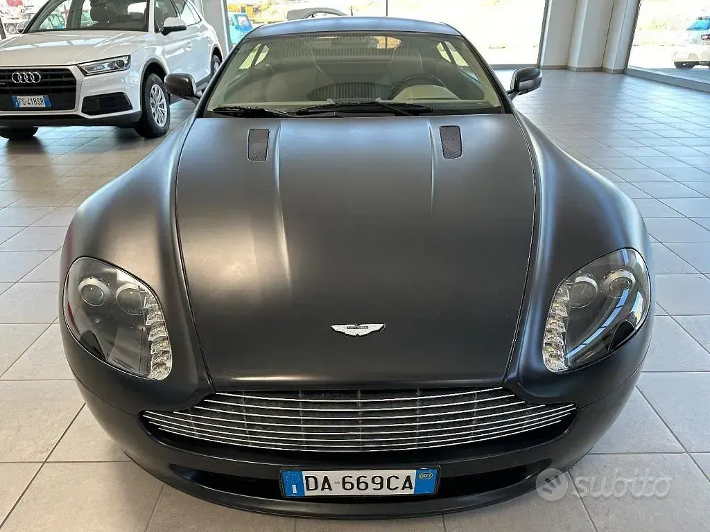 Usata Aston Martin Vantage 385 CV (283 kW) 2006 Grigio Coupé