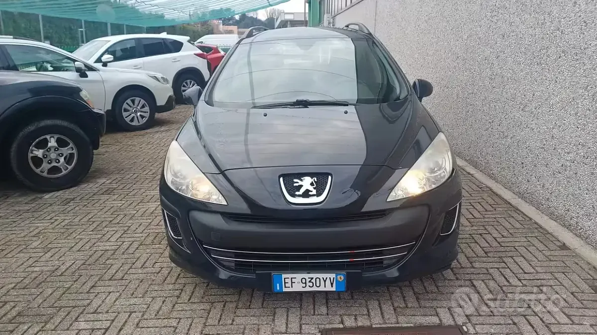 Usata Peugeot 308 SW Business-Line 112 CV (82 kW) 2011 Nero Station wagon