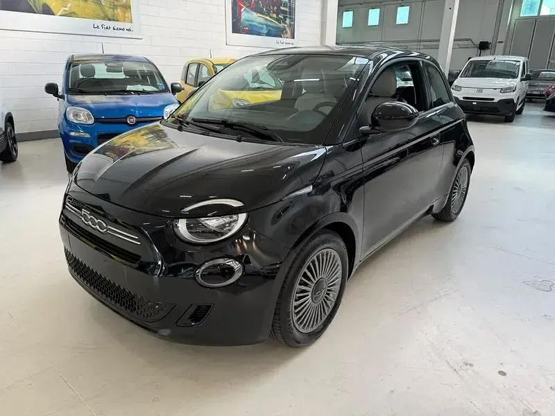 Nuova Fiat 500 Icon 65 CV (47 kW) 2026 Other Utilitaria