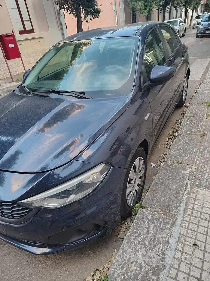 Usata Fiat Tipo 95 CV (69 kW) 2017 Blu Berlina