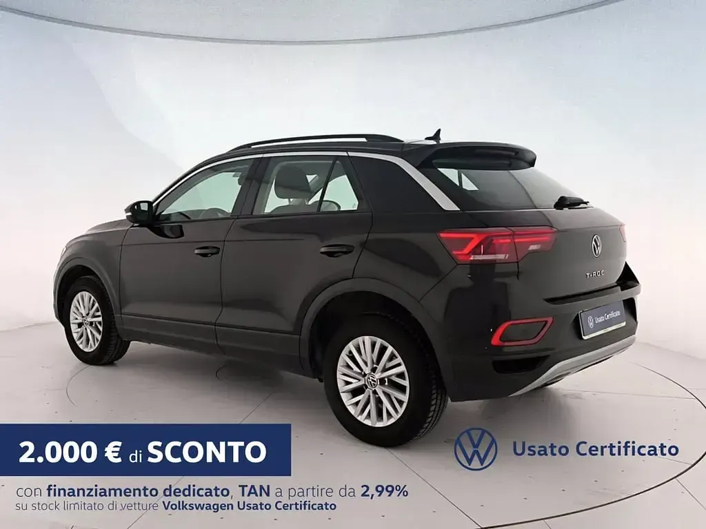 Usata VW T-Roc Life 116 CV (85 kW) 2025 Deep black perlato SUV