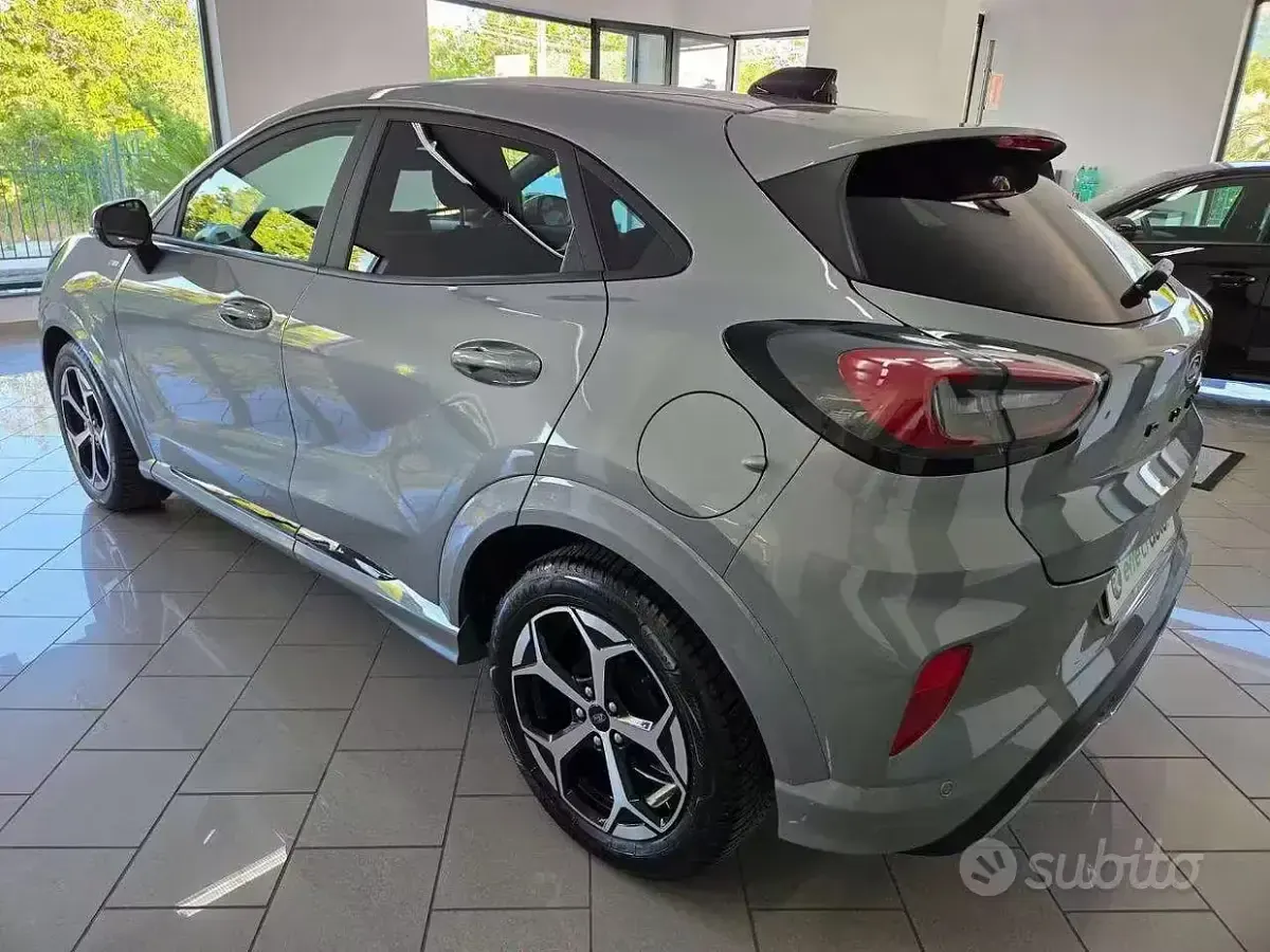Usata Ford Puma ST-Line 125 CV (91 kW) 2025 Grigio SUV