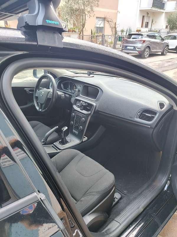 Usata Volvo V40 Kinetic 120 CV (88 kW) 2017 Berlina