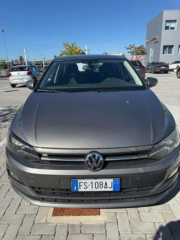 Usata VW Polo Comfortline 65 CV (47 kW) 2018 Grigio Berlina