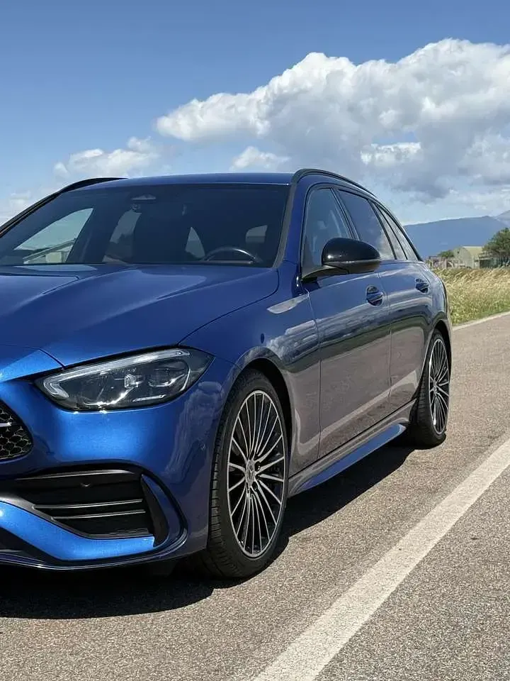 Usata Mercedes C220 AMG line 200 CV (147 kW) 2022 Other Station wagon
