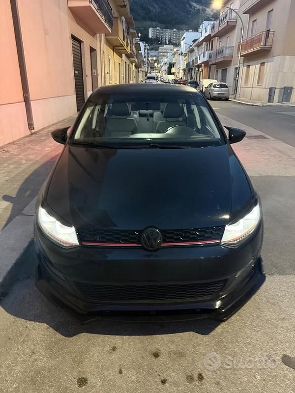 Usata VW Polo 90 CV (66 kW) 2012 Nero Utilitaria