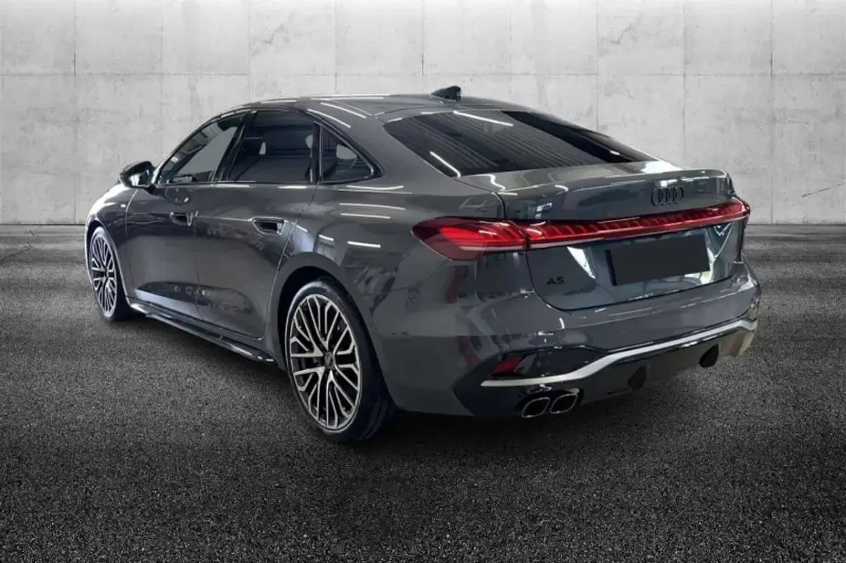 Usata Audi A5 S-Line 204 CV (150 kW) 2025 Grigio
