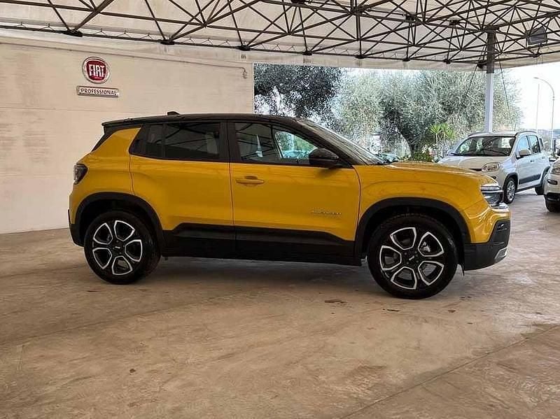Usata Jeep Avenger Summit 110 CV (80 kW) 2024 Giallo SUV
