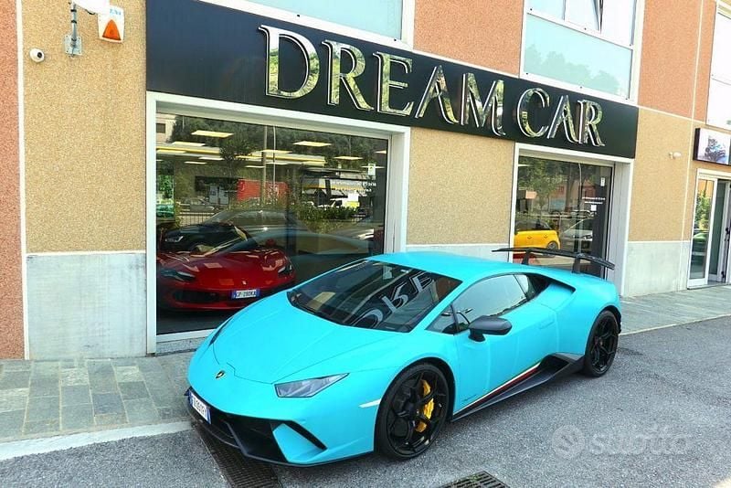 Usata Lamborghini Huracán 640 CV (470 kW) 2018 Azzurro pastello Coupé