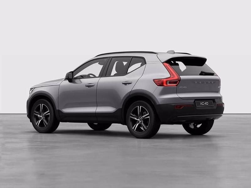 Nuova Volvo XC40 Plus 163 CV (119 kW) 2026 SUV