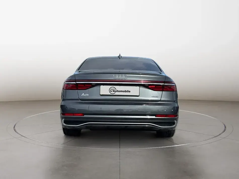 Usata Audi A8 286 CV (210 kW) 2023 Grigio Berlina