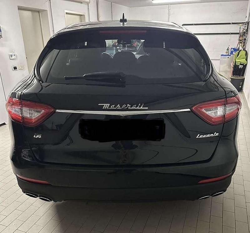 Usata Maserati Levante 349 CV (256 kW) 2018 Nero SUV