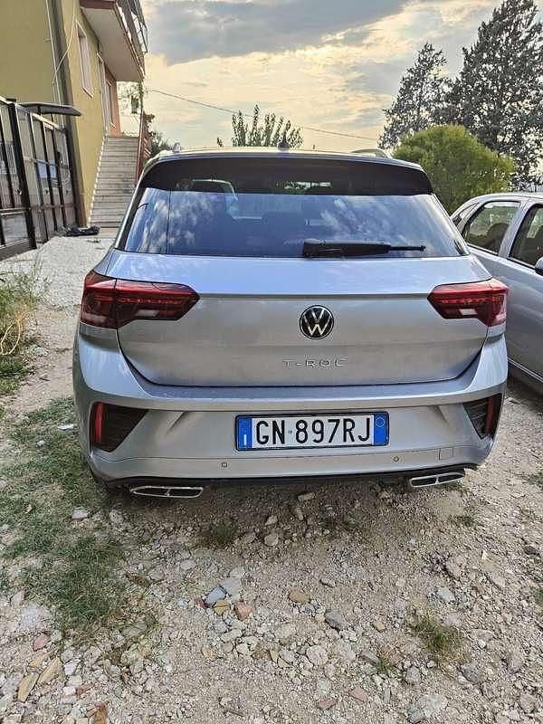 Usata VW T-Roc R-line 116 CV (85 kW) 2023 Grigio SUV