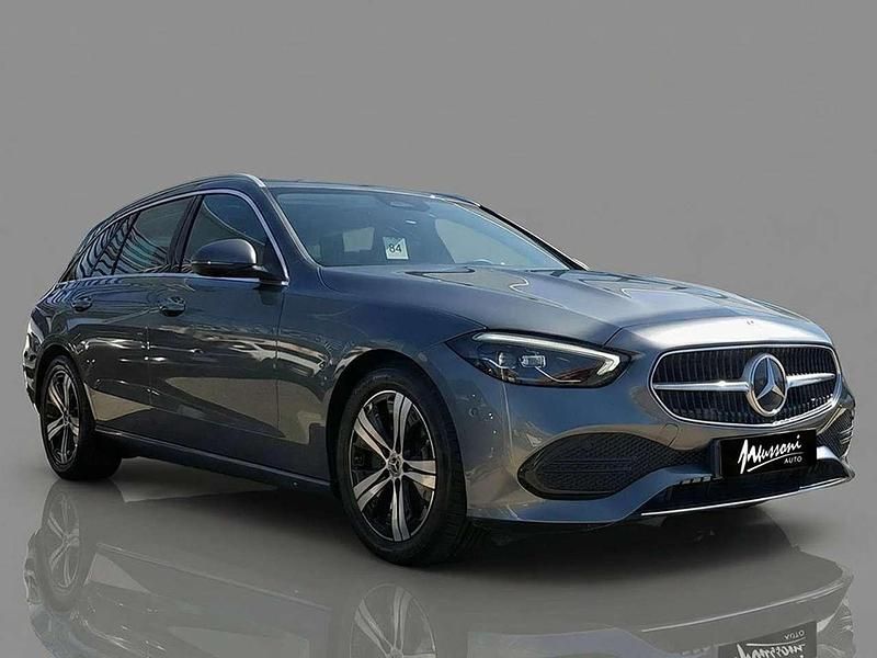 Usata Mercedes C200 163 CV (119 kW) 2022 Grigio montagna Station wagon