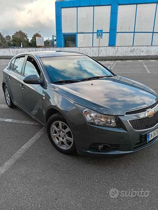 Usata Chevrolet Cruze 163 CV (119 kW) 2012 Grigio Berlina