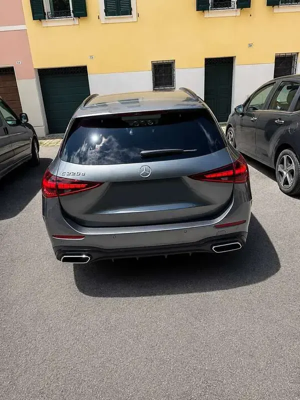 Usata Mercedes C220 AMG Line Premium Plus 197 CV (144 kW) 2024 Station wagon