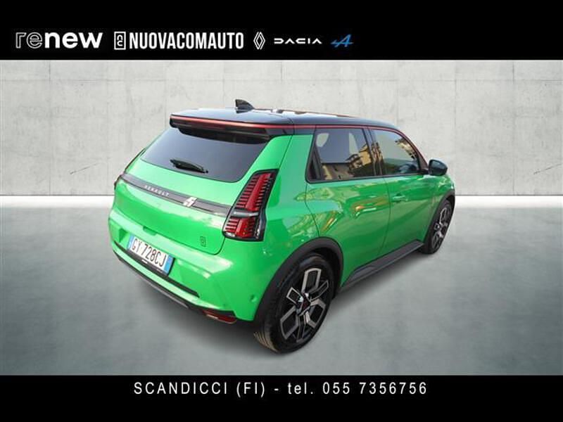 Usata Renault 5 E-Tech Komfort 110 kW (150 CV) 2025 Verde chiaro Utilitaria