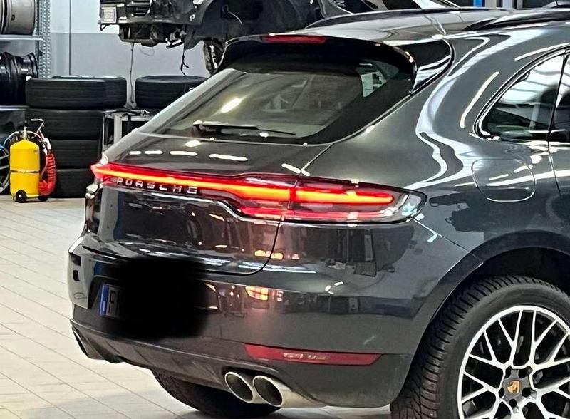 Usata Porsche Macan 250 CV (183 kW) 2018 Grigio SUV