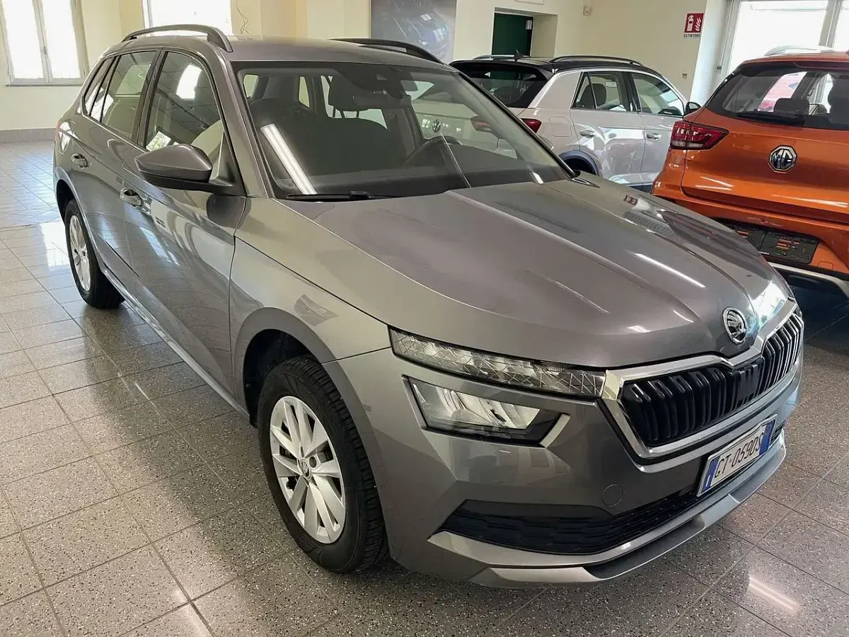 Usata Skoda Kamiq Style 95 CV (69 kW) 2024 Grigio scuro SUV