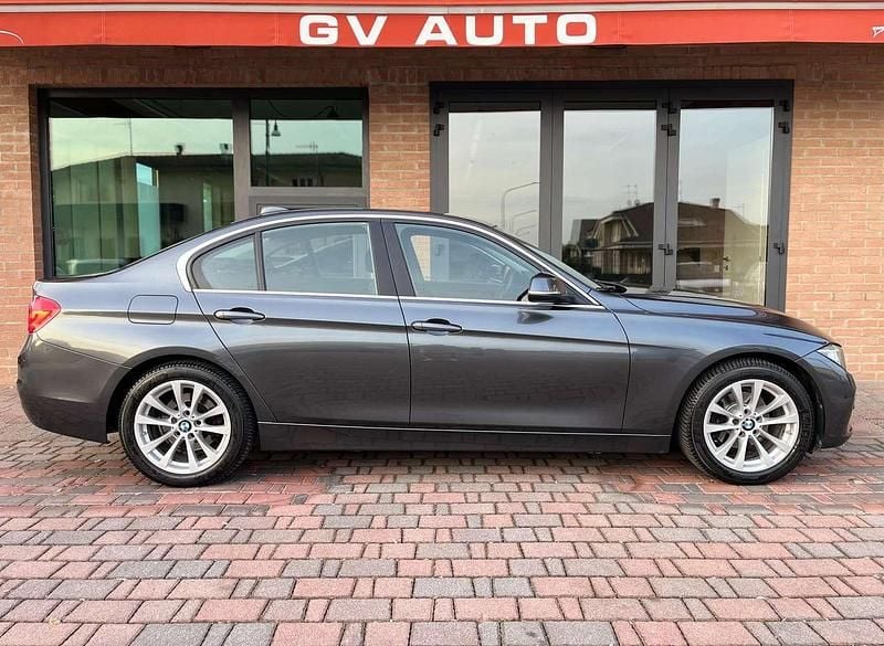 Usata BMW 316 Advantage 116 CV (85 kW) 2018 Grigio Berlina