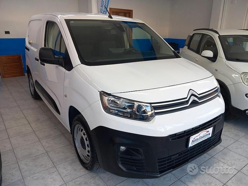 Usata Citroën Berlingo 130 CV (95 kW) 2019 Bianco Monovolume