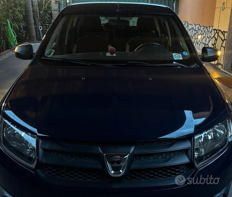 Usata Dacia Sandero 75 CV (55 kW) 2016 Blu Berlina