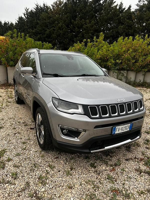 Usata Jeep Compass Limited 120 CV (88 kW) 2019 Grigio SUV