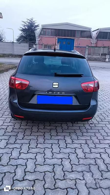 Usata Seat Ibiza 70 CV (51 kW) 2012 Marrone Berlina
