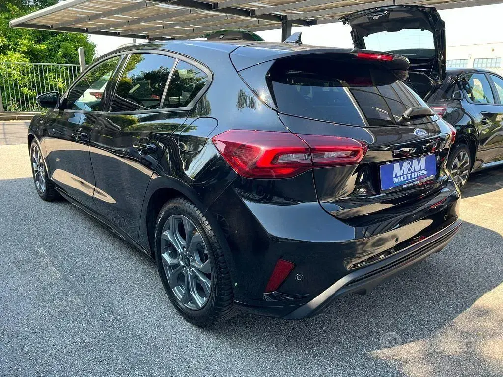 Usata Ford Focus ST-Line 116 CV (85 kW) 2025 Nero Berlina