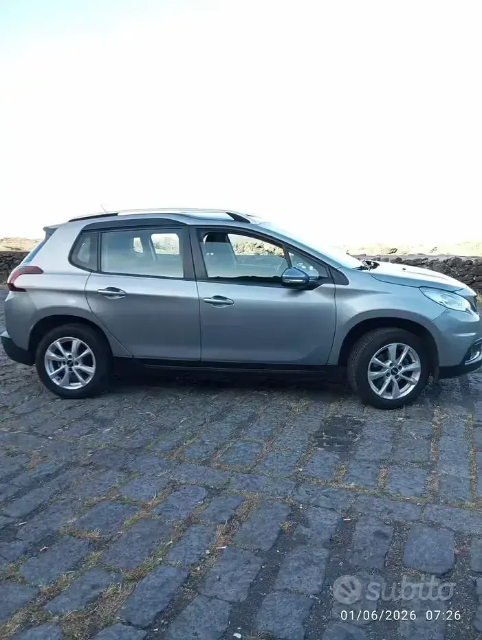Usata Peugeot 2008 110 CV (80 kW) 2020 Grigio SUV