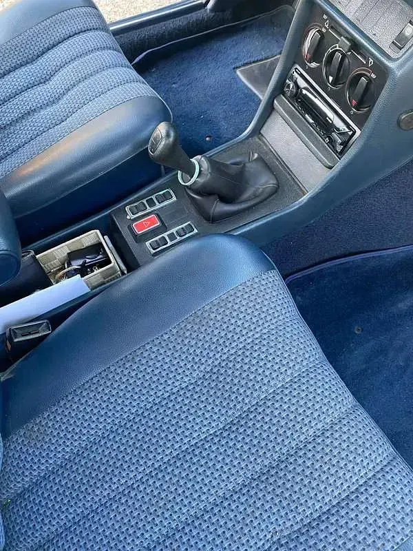 Usata Mercedes 200 109 CV (80 kW) 1978 Bianco Berlina