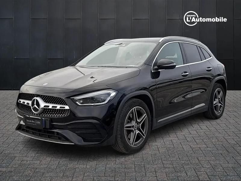 Usata Mercedes GLA200 Premium 150 CV (110 kW) 2023 Nero SUV