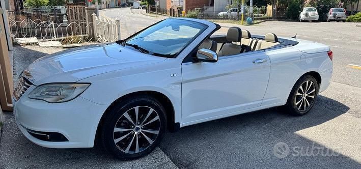 Bianco Usata 2012 Lancia Flavia Cabrio | 14.000 € - Immagine 1/4