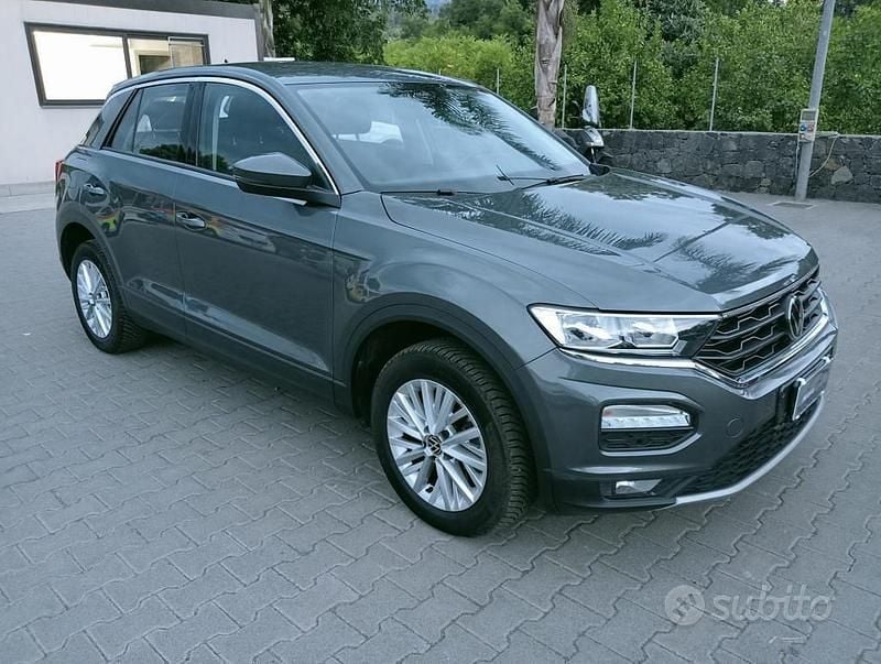 Usata VW T-Roc Advance 150 CV (110 kW) 2021 Grigio SUV
