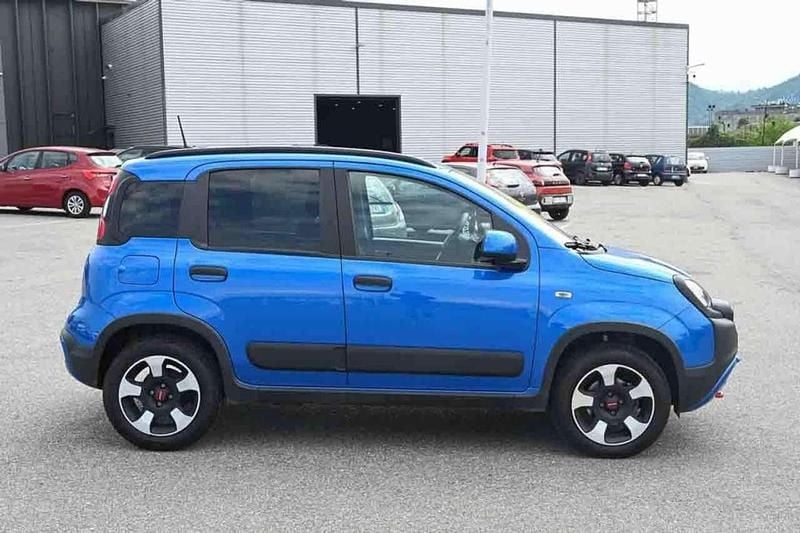 Usata Fiat Panda Cross Cross 69 CV (50 kW) 2023 Blu Utilitaria