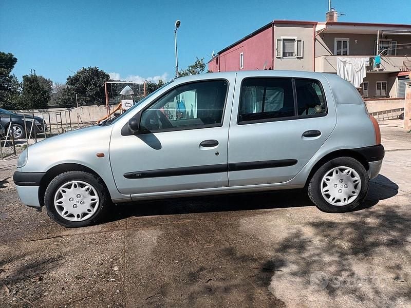 Usata Renault Clio II 1998 Berlina