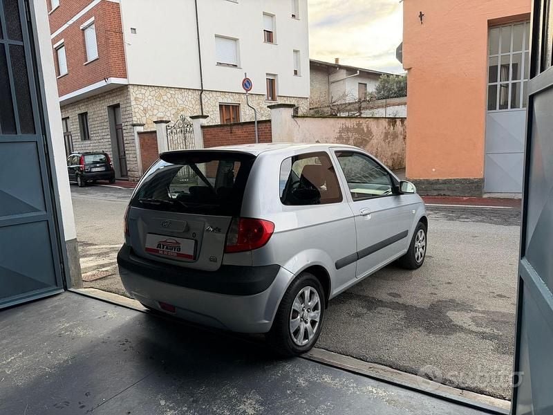 Usata Hyundai Getz Style 88 CV (64 kW) 2007 Grigio Utilitaria