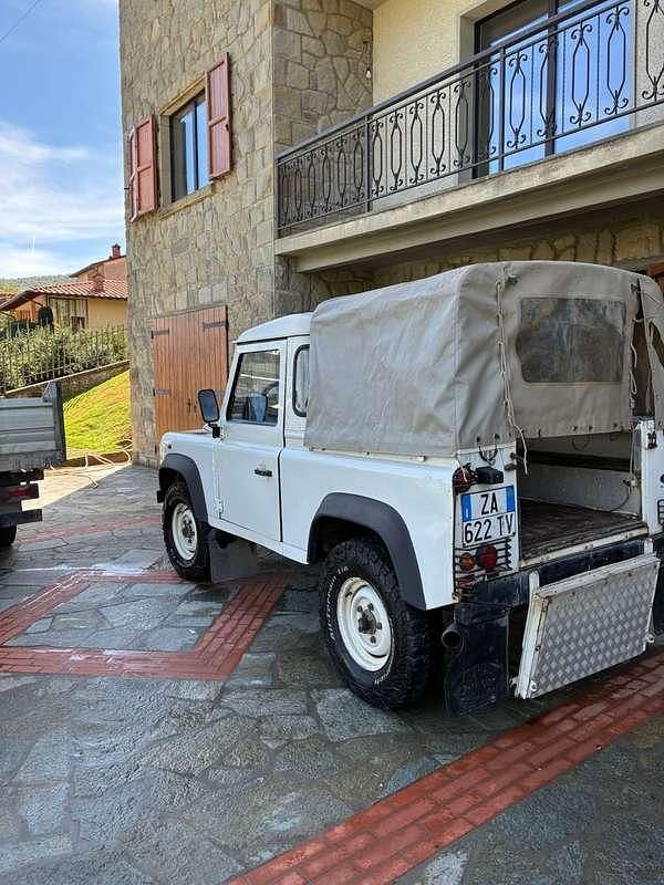 Usata Land Rover Defender 122 CV (89 kW) 2005 Bianco SUV