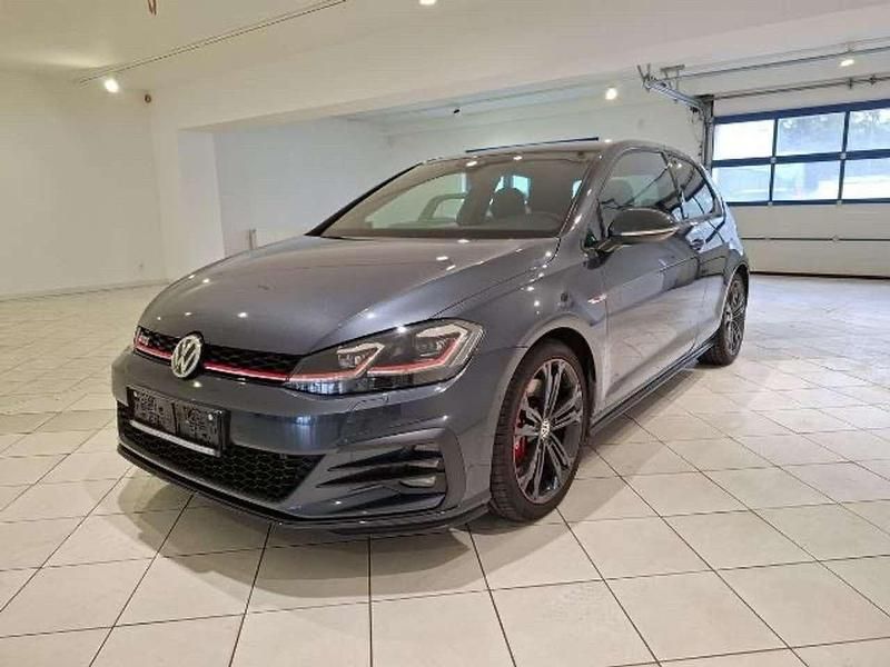 Grigio Usata 2018 VW Golf VII GTI Tre volumi | 23.600 € (Buon prezzo) - Immagine 1/4