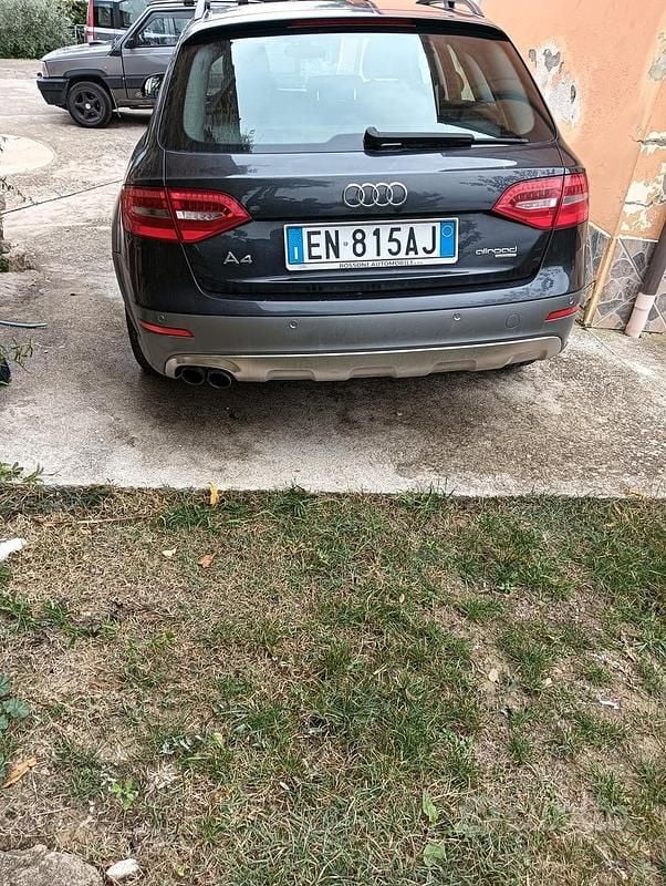 Usata Audi A4 Allroad 177 CV (130 kW) 2012 Nero Station wagon