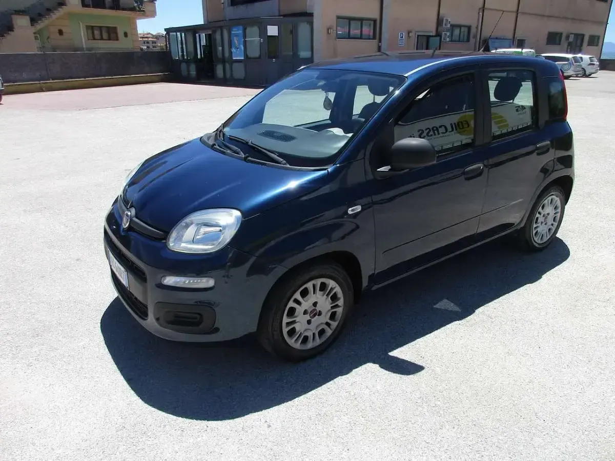 Usata Fiat Panda Easy 69 CV (50 kW) 2016 Blu/azzurro Utilitaria