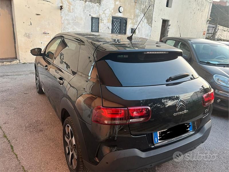 Usata Citroën C4 Cactus Shine 100 CV (73 kW) 2019 Nero Utilitaria