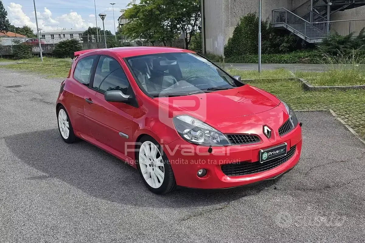 Usado Renault Clio R.S. Luxe 200 CV (147 kW) 2008 Rojo Utilitario