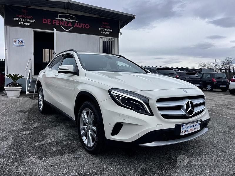 Usata Mercedes GLA200 Premium 136 CV (100 kW) 2017 Bianco SUV