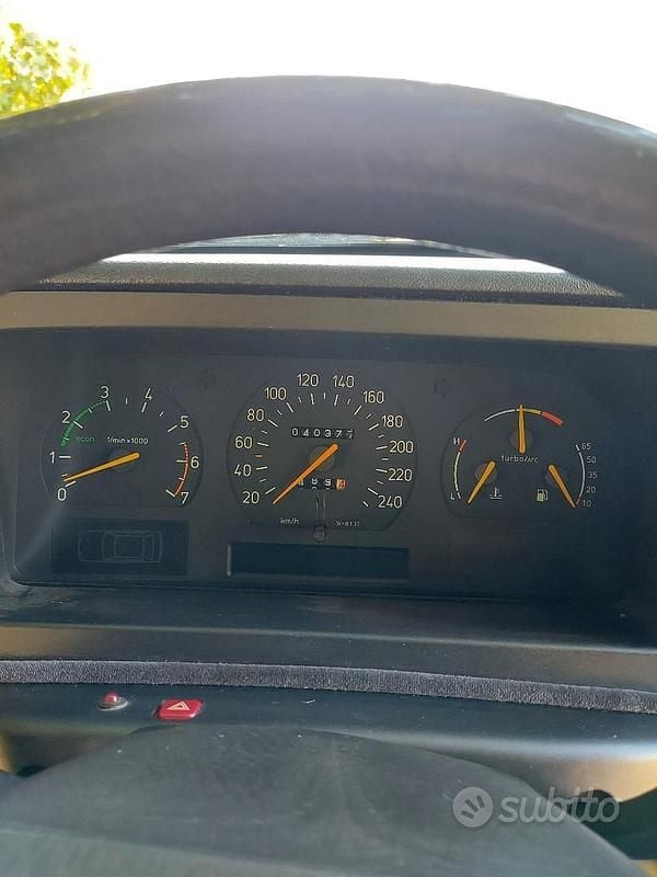 Usata Saab 9000 204 CV (150 kW) 1990 Nero Berlina