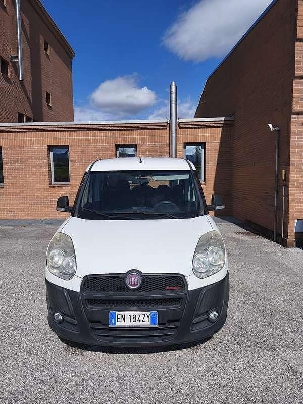 Usata Fiat Doblò Dynamic 135 CV (99 kW) 2012 Monovolume