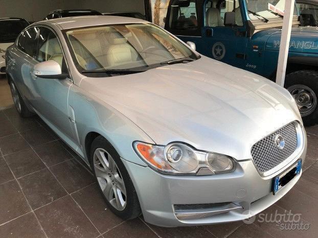 Usato 2008 Jaguar XF 2.7 Diesel 207 CV (6.999 €)